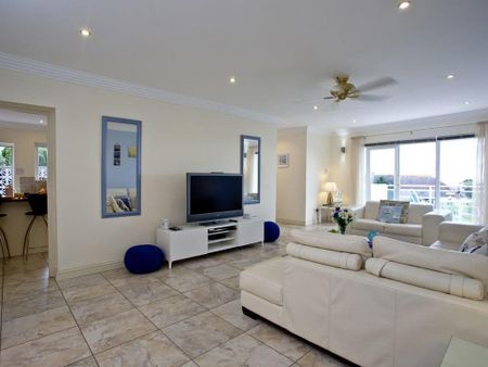 3 bedroom detached house to rent - Photo 2
