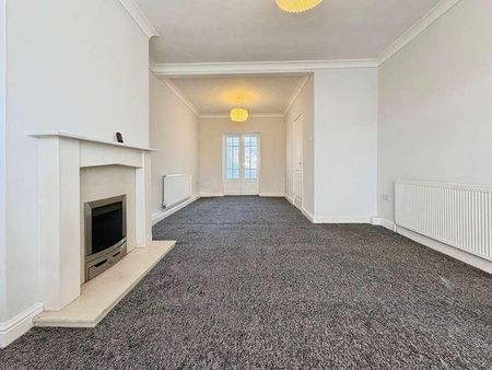 Downs Crescent, Hull, HU5 - Photo 2