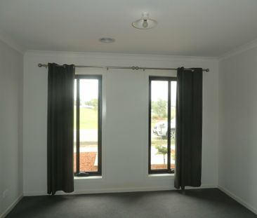 MODERN HOME IN SHANNON WATERS - Photo 3