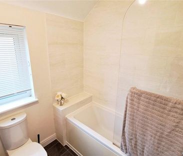 4 bedroom detached house to rent - Photo 6