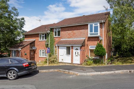 2 bedroom maisonette to rent Valley Park Drive, Clanfield, Waterlooville, PO8 - Photo 5