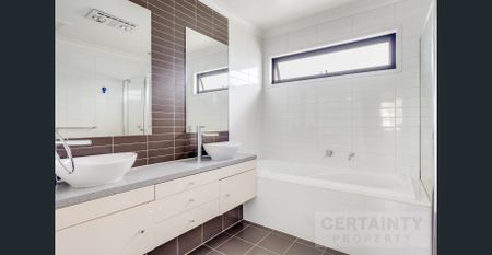 Spacious 3 Bedroom Home in Altona North – Stylish, Comfortable & Convenient - Photo 3