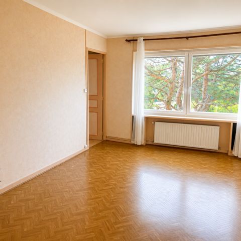 Location Appartement 4 pièces 72m² EU 76260 - Photo 1