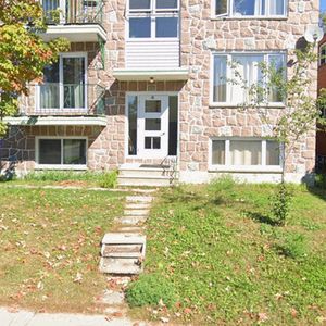 1ER Juin,3 Et Demi 1er Juin - Photo 2