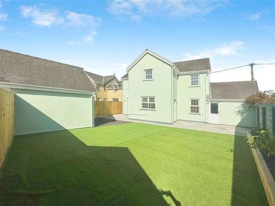 St. Tyfodwg Close, Blackmill, Bridgend, CF35 - Photo 1