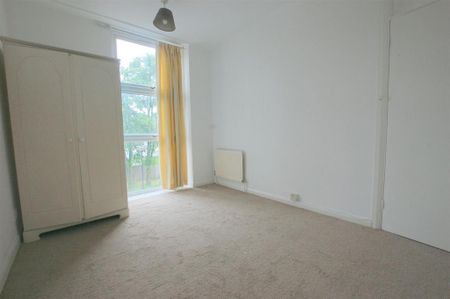 4 bedroom house to rent - Photo 3