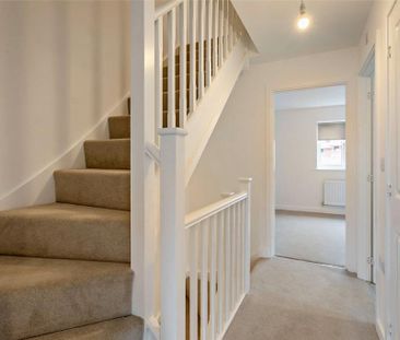 3 bedroom semi-detached house to rent - Photo 4