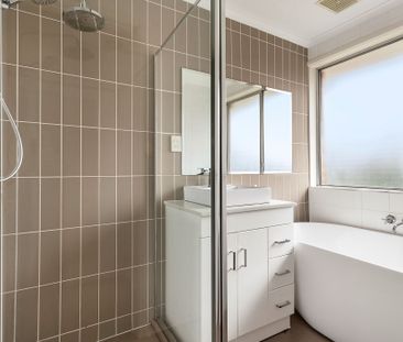 "An easy-care rental in a great location." - Photo 3