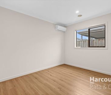 Solar Panels & Low Maintenance Gardens - Photo 4