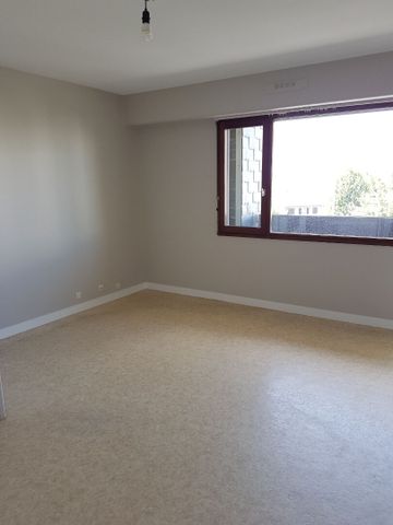 A LOUER grand studio 50000 Saint-Lô 1 pièce 29.29 m² - Photo 2