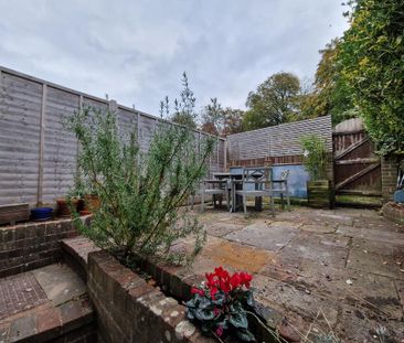 3 bedroom terraced house to rent - Photo 1