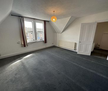 Available 1 Bed Flat - Photo 1