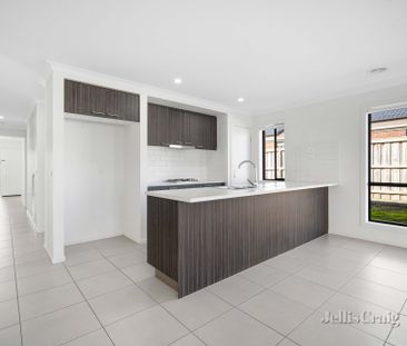 17 Banff Road, Winter Valley - Photo 4