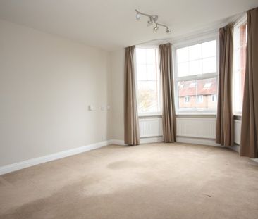 Chobham Road, Woking - Photo 1