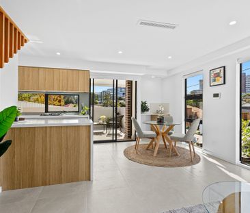 Immaculate townhouse - Photo 2