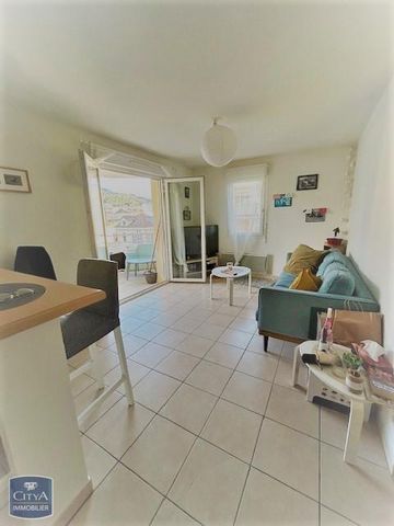 Location Appartement 2 pièces 45m² GAP 05000 - Photo 2