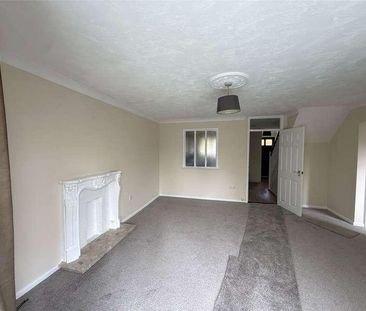 Bursledon Road, Southampton, SO19 - Photo 2