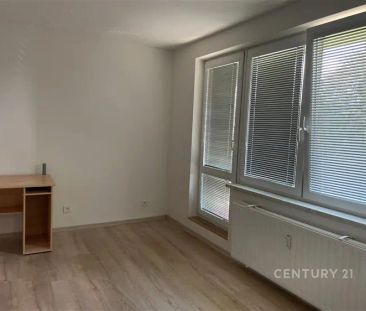 Moderní bydlení bez kompromisů: Kompletně zrekonstruovaný byt 3+1 s... - Photo 4