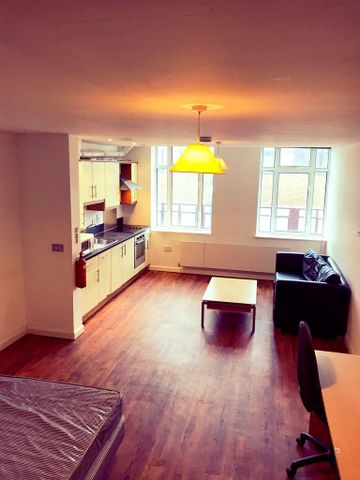 Studio to rent - Photo 5