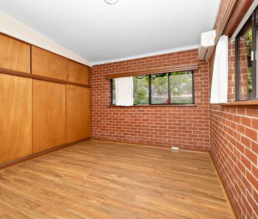 Character & Convenience in the Heart of Kingswood - Photo 4