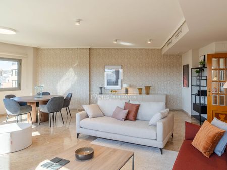 4 Bedroom apartment for rent in El Pla del Real, Valencia - Photo 4