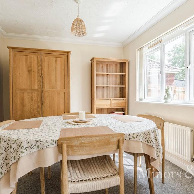 3 bedroom detached house to rent - Photo 1