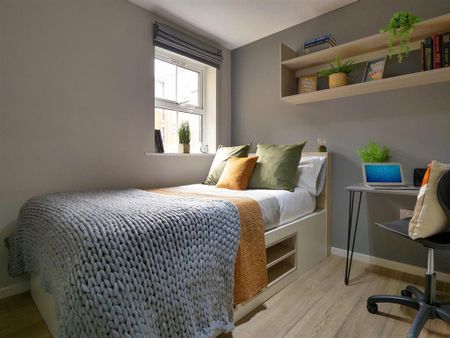 1 bedroom in a flat share to rent - Photo 5