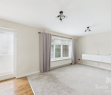 3 bedroom semi-detached house to rent - Photo 1