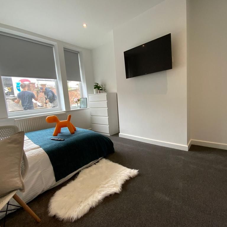 1 bedroom in a house share to rent - Photo 1