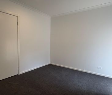 Fresh, Stylish & Brand New - Photo 5