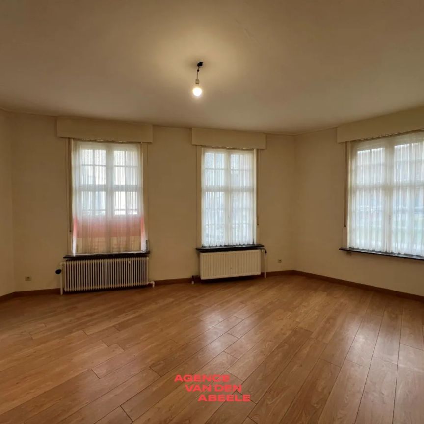 Gelijkvloers appartement vlakbij Sint-Annakwartier - Photo 1