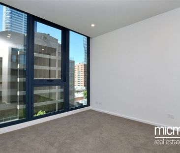 602/560 Lonsdale Street - Photo 3