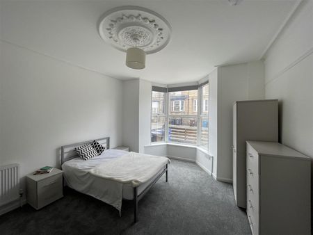 6 Bed Terraced House, Crookesmoor Road, S10 - Photo 5