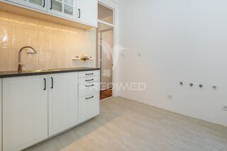 Apartment Refurbished 1 bedrooms for rent Estrela Lisboa - 2nd floor - Photo 1