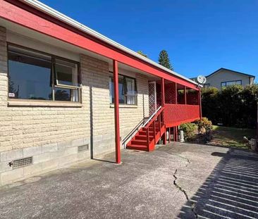 Three Bedroom Family Home In A Convenient Location - Photo 1