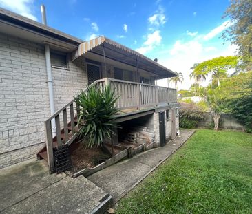 32 Pilliga Street, Southport QLD 4215 - House For Rent | Domain - Photo 6