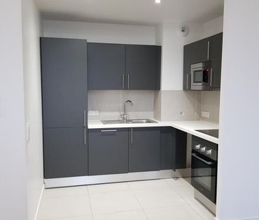 Location Appartement 2 pièces 46m² MAISONS LAFFITTE 78600 - Photo 6