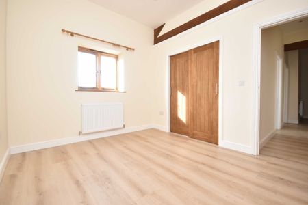 Monksbury Court Barns, Ledbury, Herefordshire, HR8 2TU - Photo 3