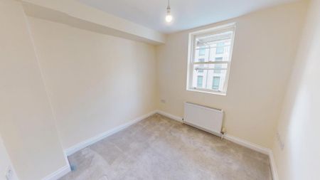 5 bedroom flat to rent - Photo 2