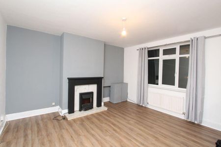 2 bed lower flat to rent in NE5 - Photo 4