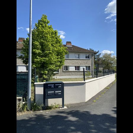 Location Maison 3 pièces 81 m² Issoudun - Photo 3