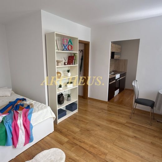 PRENÁJOM 1-izbový byt na Šafárikovej ulici v Trnave - Photo 1