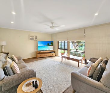 Magnificent Family Home In Central Location - Photo 1