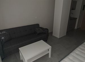 Studio/Γκαρσονιέρα για ενοικίαση - Χαριλάου, - Φωτογραφία 2
