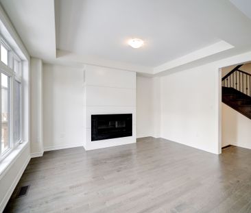 For Lease - 25 Garrett Styles Drive, Georgina, Ontario - Photo 5
