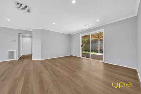 Spacious Home in Leafy Lynbrook - Photo 4