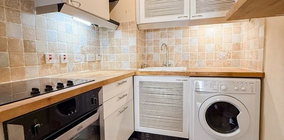 Studio Flat, Carronade House, E1W - Photo 2