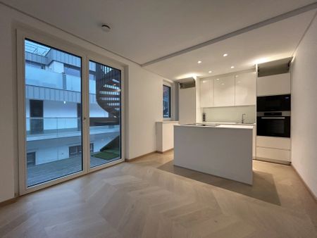 1010! Topmodernes 2-Zimmer DG mit zwei Balkonen und schöner Dachterrasse! - Foto 5