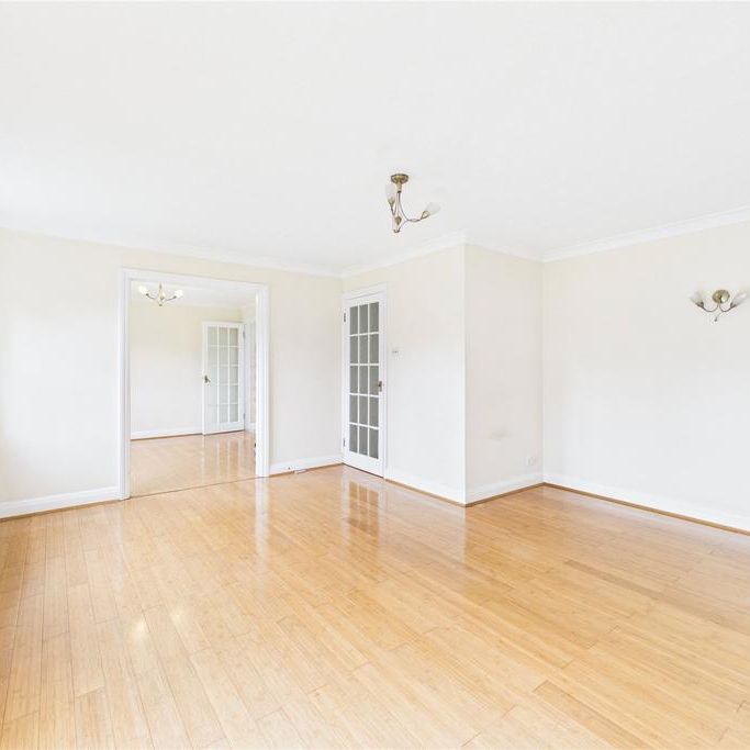 4 bedroom detached house to rent - Photo 1