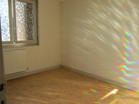 Location Appartement 57m² BORT LES ORGUES 19110 - Photo 3